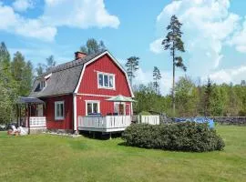 Gorgeous Home In Lönsboda With Wifi