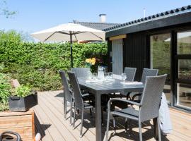 3 Bedroom Gorgeous Home In Børkop, hotel v destinaci Børkop