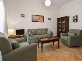 Stunning Apartment In Giarre With Wifi