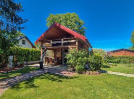 Gorgeous Home In Klepnica With Lake View, hotel con parking en Klepnica