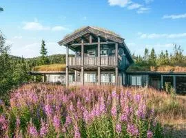 5 Bedroom Gorgeous Home In Engerdal