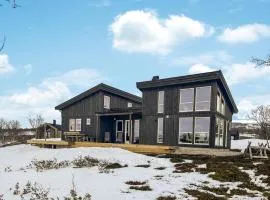 Cozy Home In Ålen With Wifi