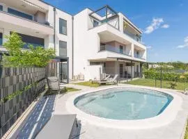 Awesome Apartment In Novigrad With Wifi