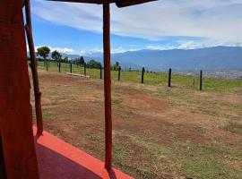 Cabañas y Restaurante Vista Al Paraiso: Paraíso'da bir kamp alanı