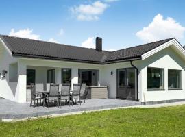 3 Bedroom Cozy Home In Gotlands Tofta、Toftaの別荘