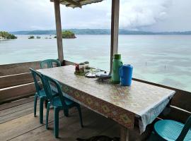 KIA HOMESTAY, Hotel in Banggai