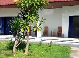 Giri Homestay