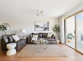 Burleigh Beachside Retreat