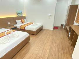 Khách sạn Thành Trung - Mặt biển đảo Minh Châu, hotel con parking en Ðiền Xá