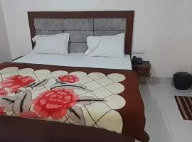 MD GRAND HOTEL, family hotel in Agra