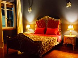 IRIS baroque apartment, olcsó hotel Elefszínában