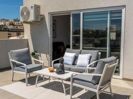 LA88 Cityway Penthouse, khách sạn ở Il-Gżira