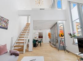 Hello Flats: Luxus-Penthouse im Herzen von Erding / Therme Erding, hotel in Erding