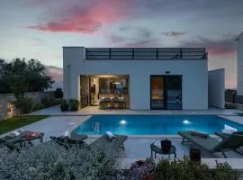 Luxury Villa Gina