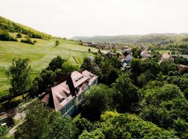 Villa Levin - 56qm, bis 4 Personen, free Wifi & parken, hotel med parkering i Steudnitz