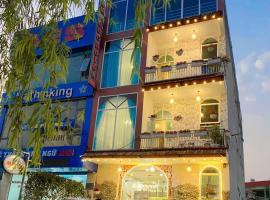 Anh Đức Hotel – hotel w mieście Lai Châu