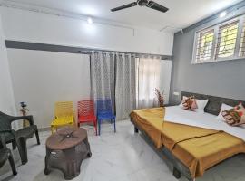 The Aruj Home Stay, розміщення в сім’ї у місті Колхапур