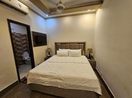 Alburhan Xpress Hotel Gulberg 2, готель в районі Gulberg, у Лахорі
