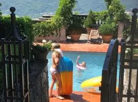 Villa Paradiso,stunning views ac heated pool