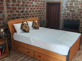 Roo hills sea view chalet, hytte i Trincomalee