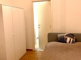 Chambre centre ville historique, homestay in Tournai