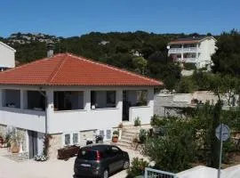 Green Garden , HOMEANDSAIL