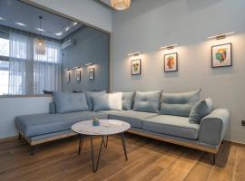 Oinousios, hotel u gradu 'Karistos'