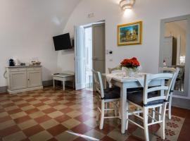 Le Finestre Su Porta Carrese - Luxury Rooms & Suites, serviced apartment in Matino