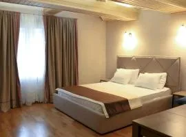 Sofiivs'ka apartments