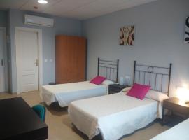 Hostal la Molina, hotel v destinaci Alora
