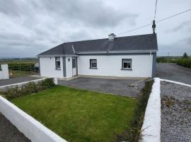 3 bed Country cottage, maison de vacances à Swinford