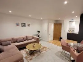 1 Bed Flat In A Central Location