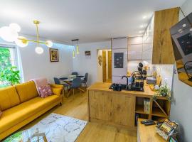 Apartament Śląski Szczawno-Zdrój 46m, Książ kuchnia klimatyzacja Wifi Parking, ξενοδοχείο σε Szczawno-Zdroj