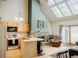 NEW! Townhouse - Tenney Mountain Resort