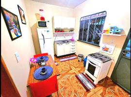 Cida Flats - AP aconchegante a 10 minutos do centro com garagem exclusiva, alquiler vacacional en Boa Vista
