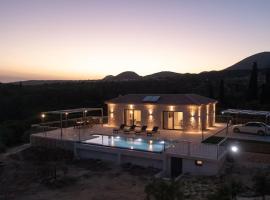 Brand New: Kefalonia Stone Villas - Villa Trapezaki Retreat, Hotel in Trapezaki