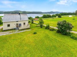 Segelsund Boutique Gjestehus, homestay di Holvik