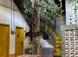 Banana Homestay, ubytování v soukromí v destinaci Banyuwangi