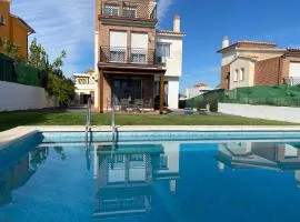 Casa , Dílar, Granada con jardin y piscina