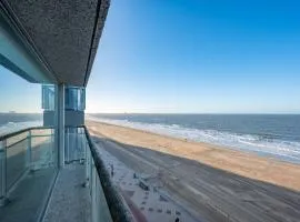 7e verdiep Appartement met zeezicht in Knokke voor max 6 personen