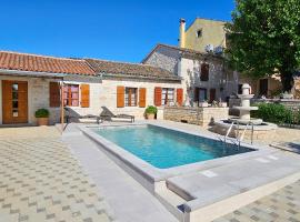 Apartments Vesna & Mario with pool，帕泽纳蒂奇的飯店