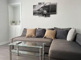 Spacious 2 Bedroom Flat in Leven, Fife, Near St. Andrews, hotel in Fife