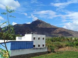 Beverly Dinesh Homestay: Tiruvannamalai şehrinde bir tatil evi