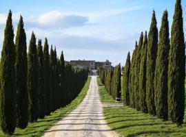 Cozy home in countryside Asciano Siena -renovated!, hôtel à Asciano