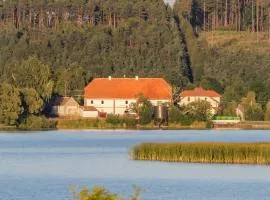 Zájezdní hostinec U Labutě Myštice