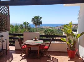 Vistalmar, hotel with pools in Castillo de Sabinillas