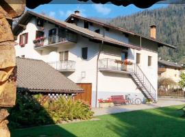 Una vacanza in Trentino da ricordare – hotel w mieście Mezzano