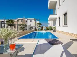 Luxury apartment Hyperion with private pool and garden