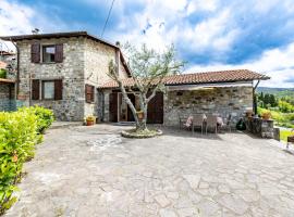 Casa Sant'Anna - In Garfagnana - Happy Rentals, hotel v destinaci Minucciano