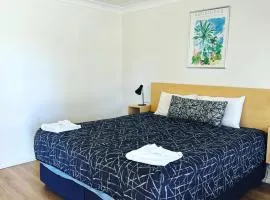 Colonial Motor Inn